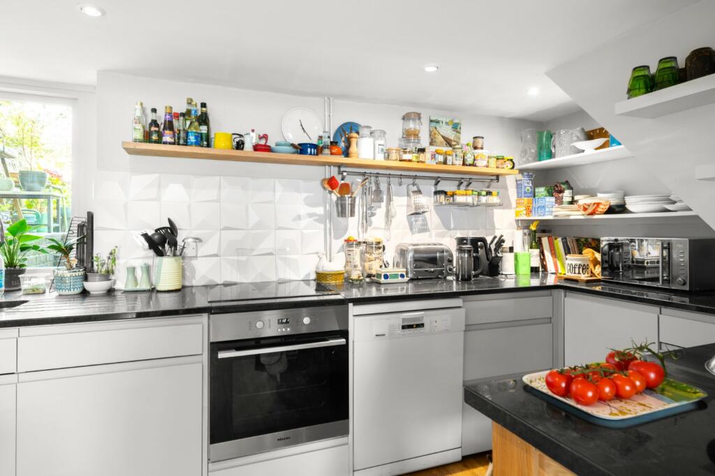 Additional property image - St Anne's Terrace, Lewes, BN7
