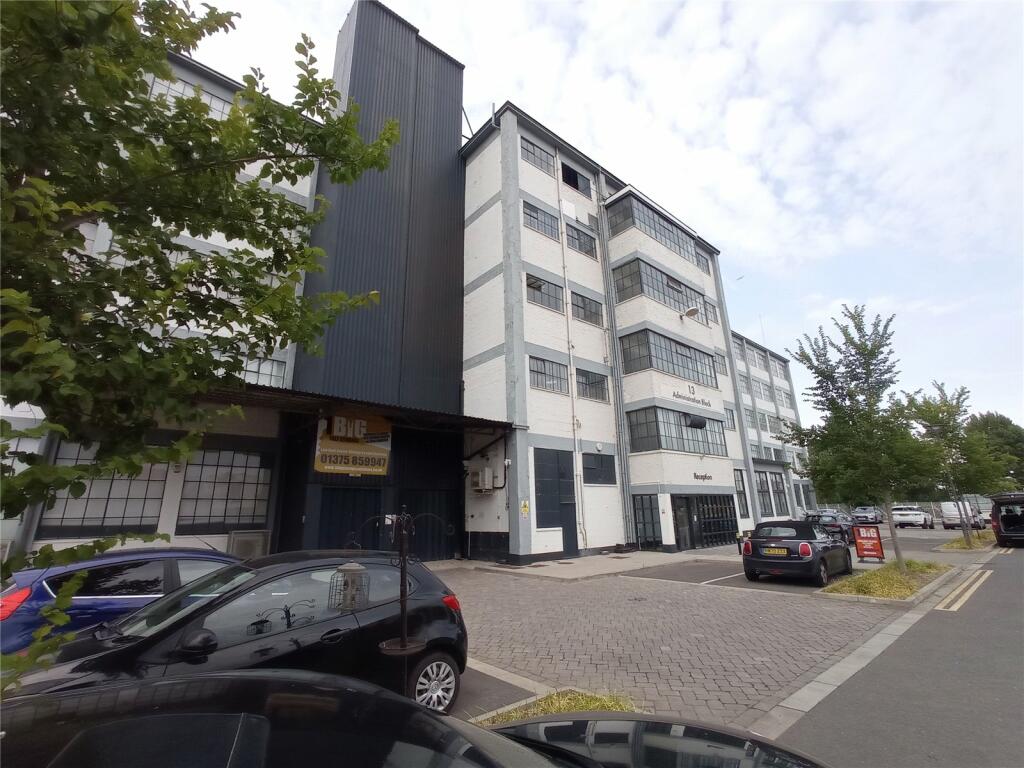 Light industrial facility to lease in Thames Industrial Park, Princess