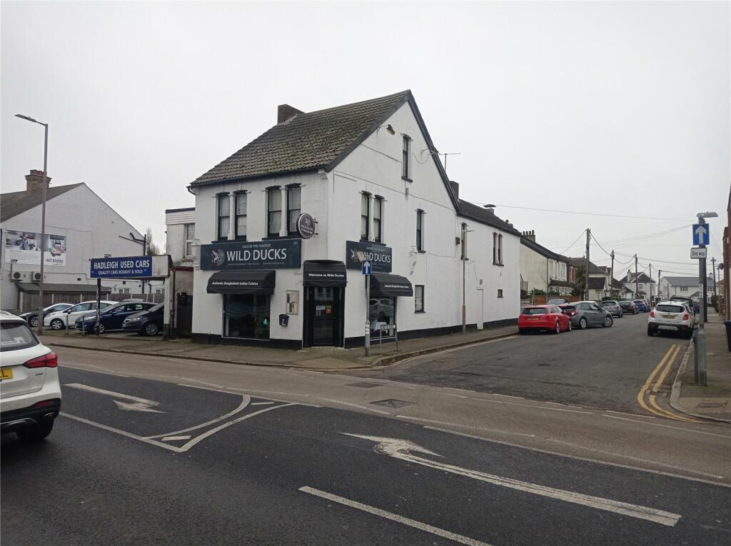 Shop for sale in London Road, Hadleigh, Benfleet, Essex, SS7