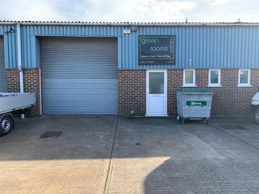 Light industrial facility to lease in The Vanguards, Vanguard Way