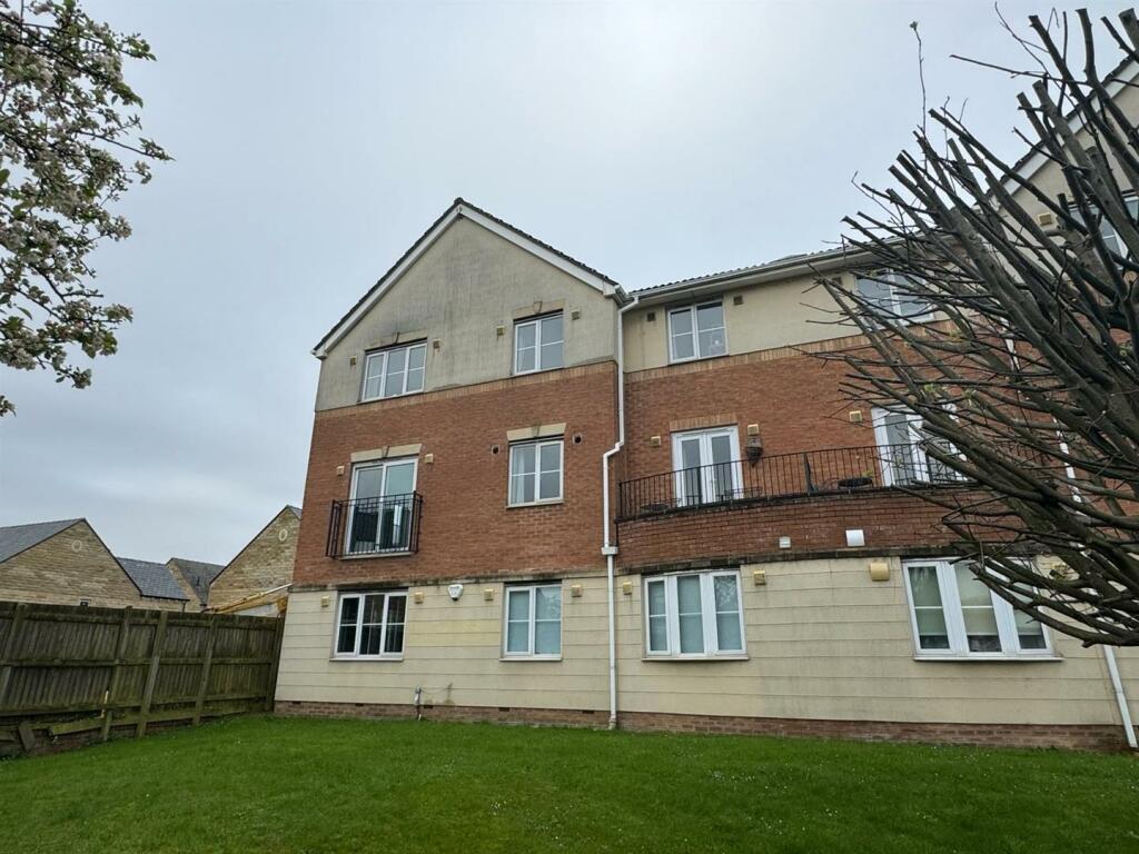 Additional property image - Manor Park Road, Cleckheaton