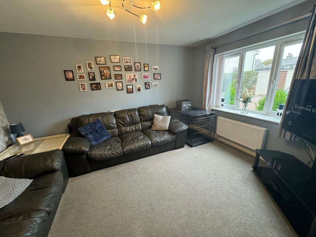 Additional property image - Green Lane, Wyke