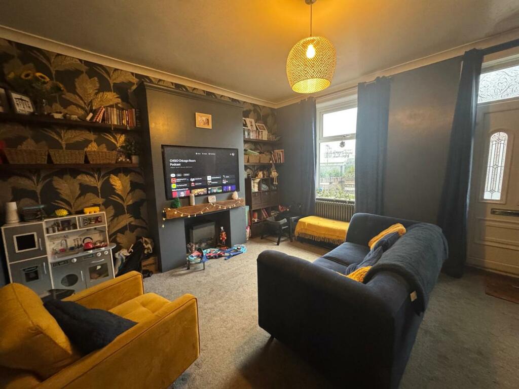 Additional property image - Cleckheaton Road, Low Moor, Bradford