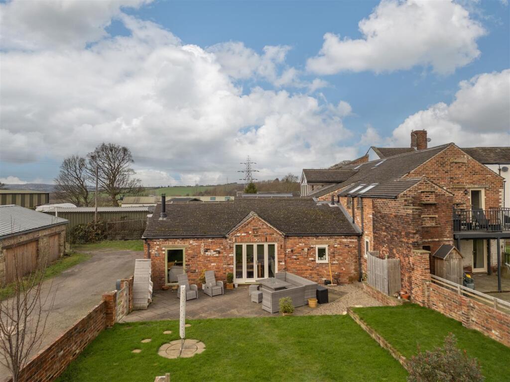 Additional property image - Latham Lane, Gomersal, Cleckheaton