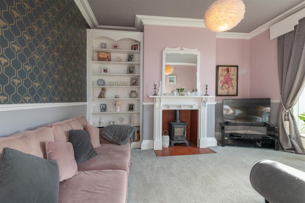 Additional property image - West View, Birkenshaw, Bradford