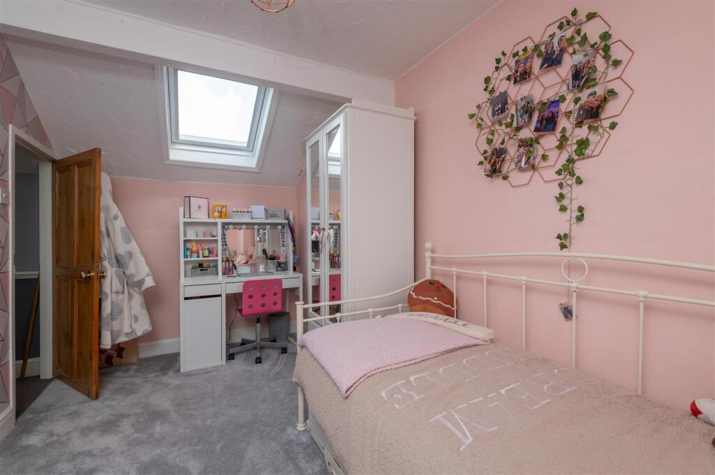 Additional property image - West View, Birkenshaw, Bradford