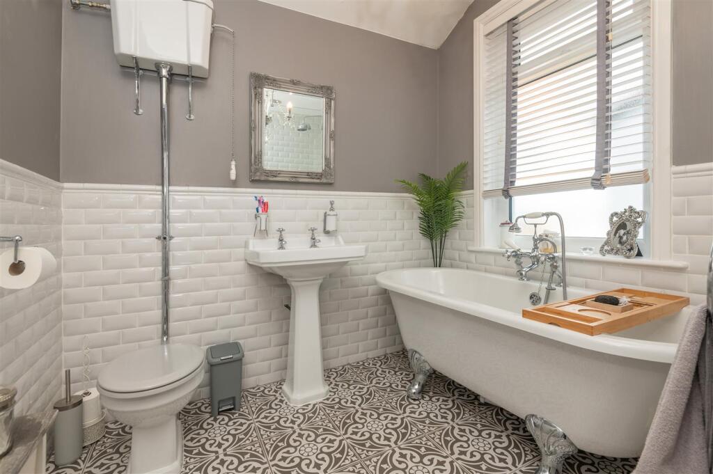 Additional property image - West View, Birkenshaw, Bradford