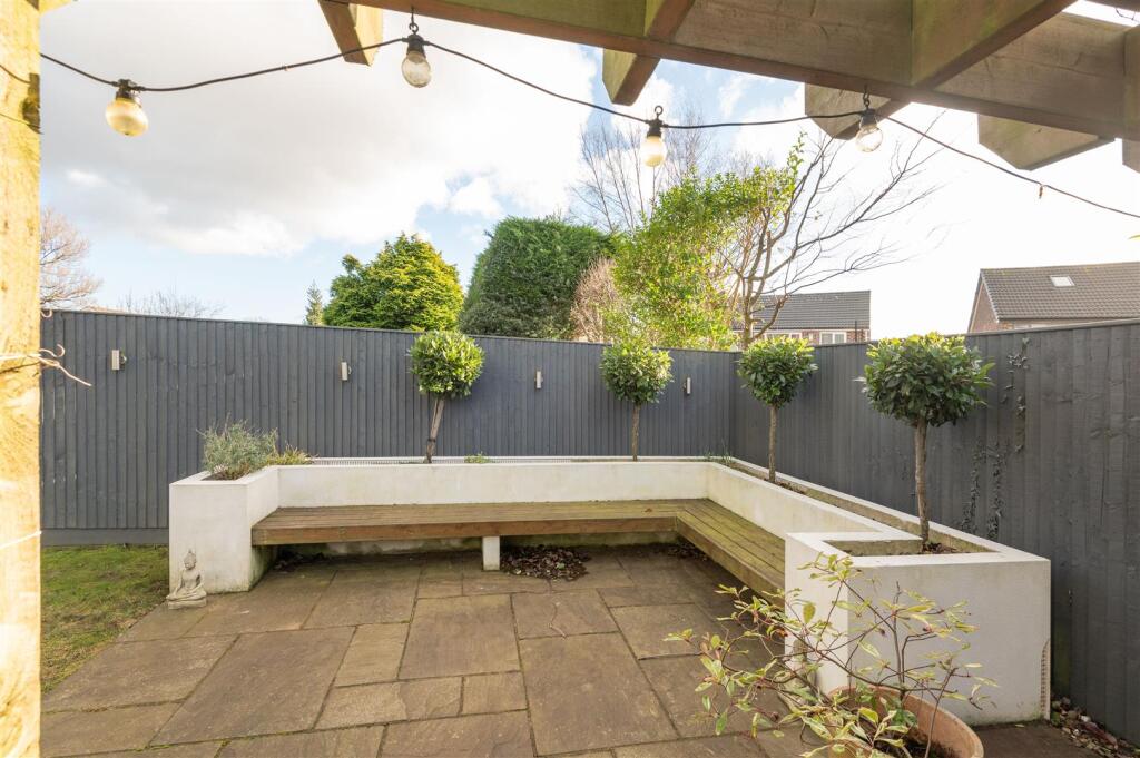Additional property image - West View, Birkenshaw, Bradford