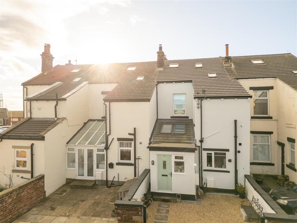 Additional property image - West View, Birkenshaw, Bradford