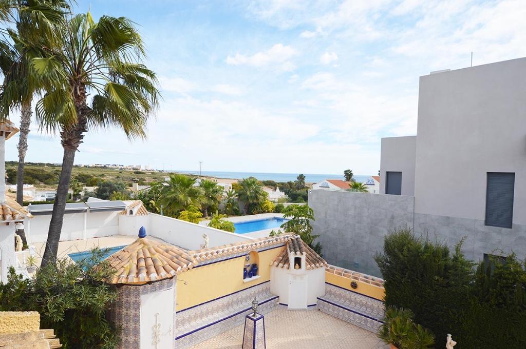 3 bedroom villa for sale in Playa Flamenca, Alicante, Valencia, Spain