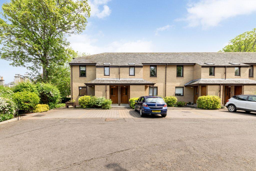 Main image of property: 2 Springfield Gardens, North Berwick, EH39 4NN