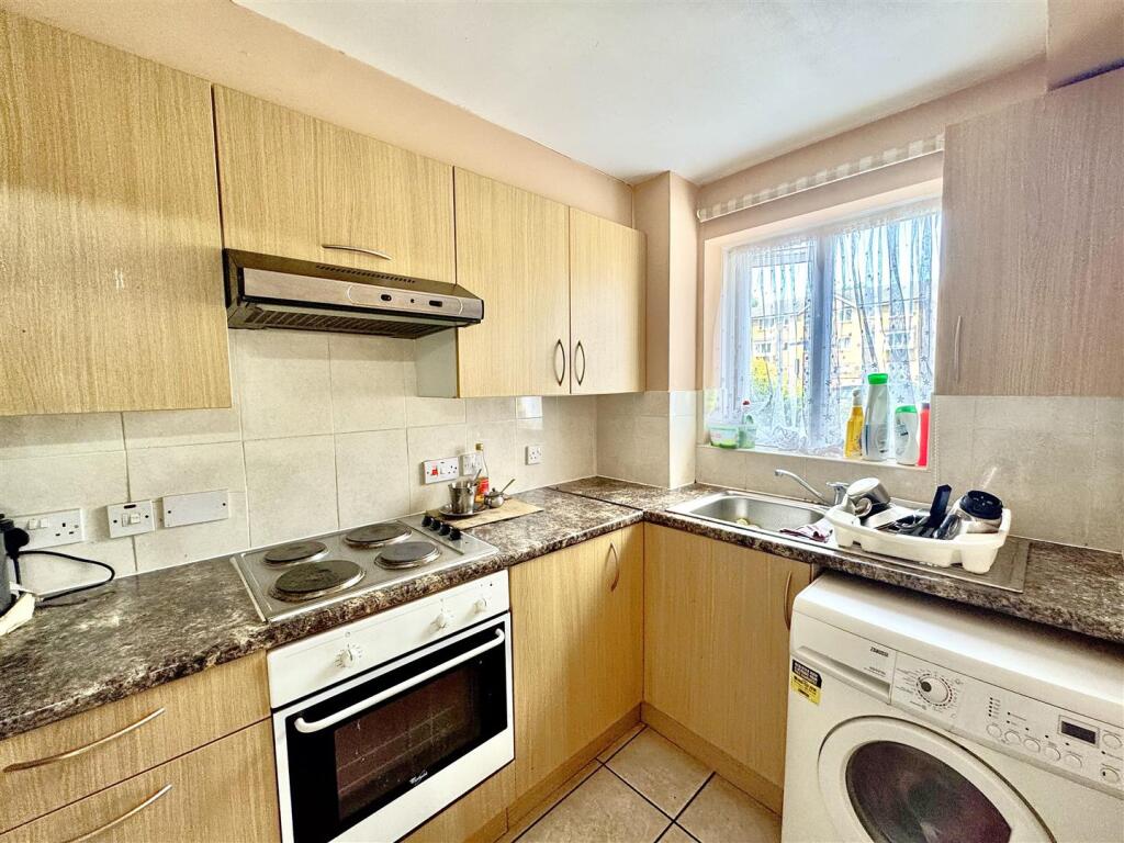 Main image of property: Tudor Place, London Road, Hounslow, TW3