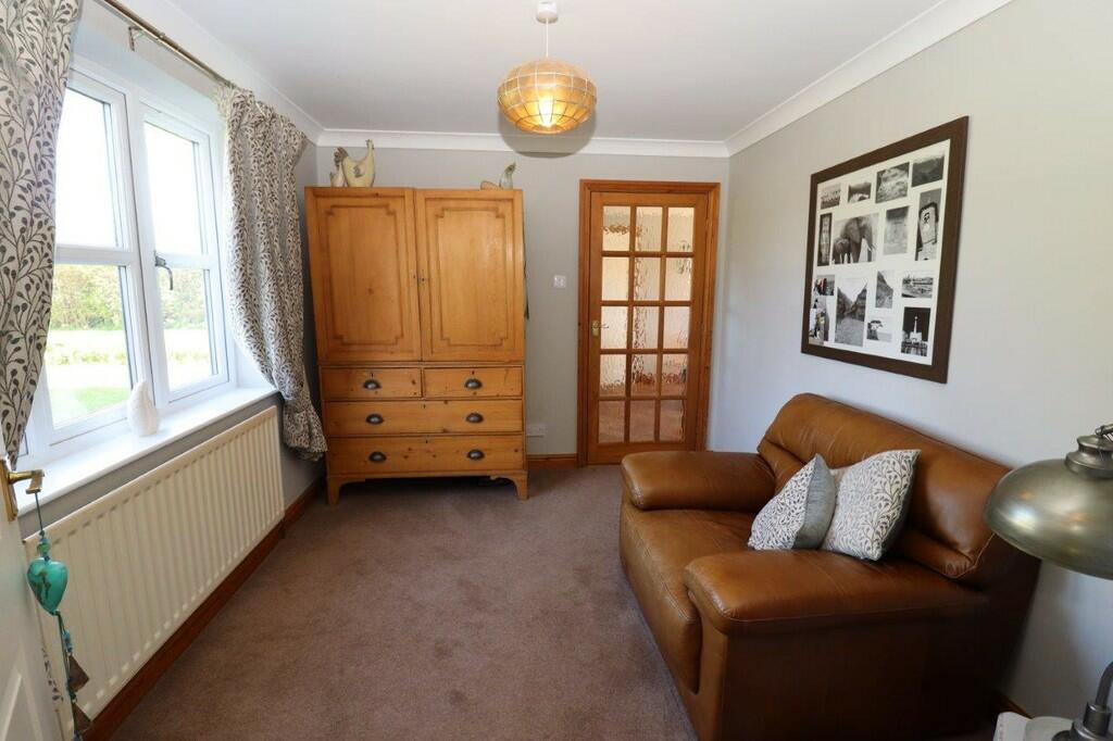 3 bedroom detached house for sale in Market Rasen Road, Snarford, LN8