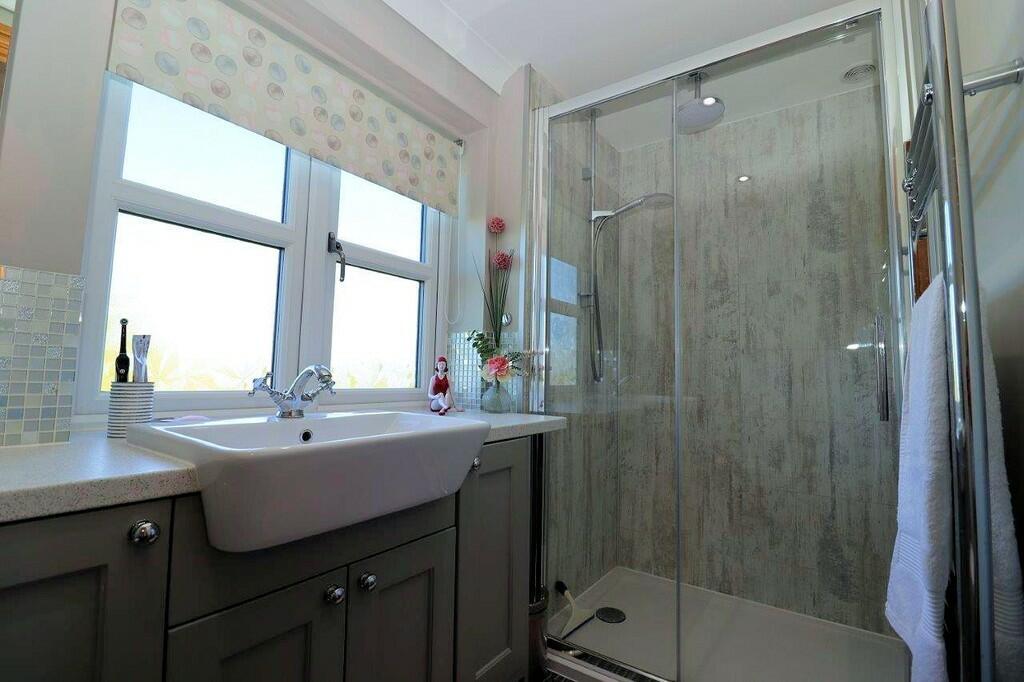 3 bedroom detached house for sale in Market Rasen Road, Snarford, LN8