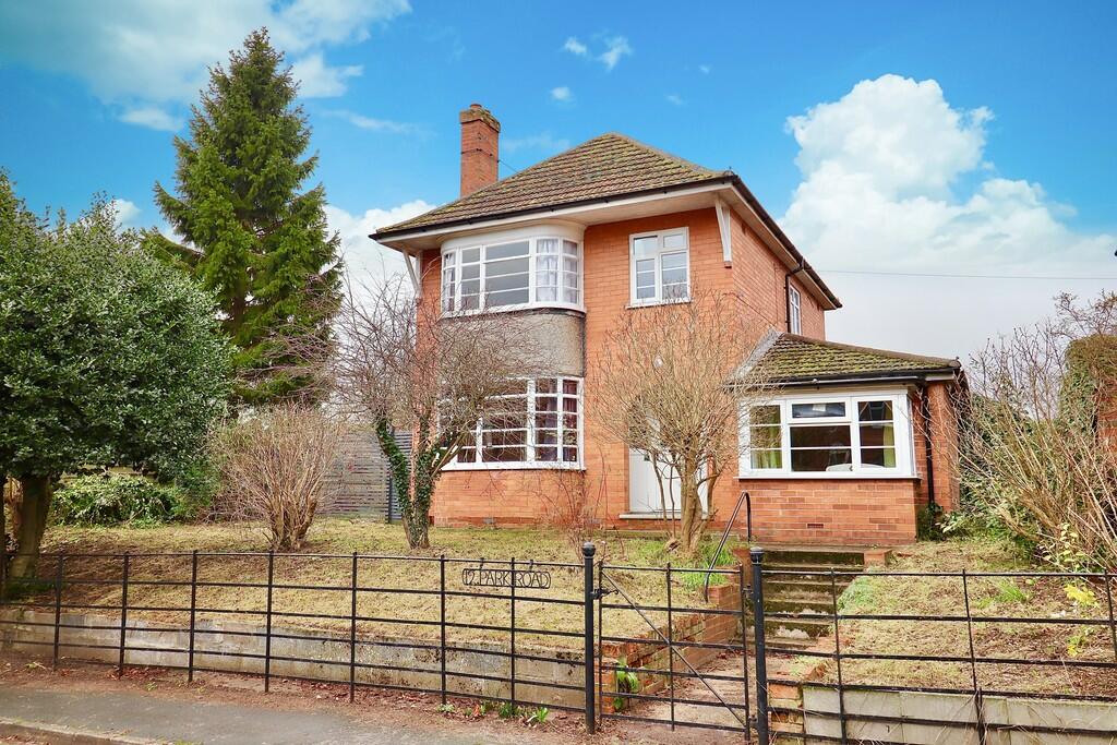 4 bedroom detached house for sale in Park Road, Horncastle, LN9