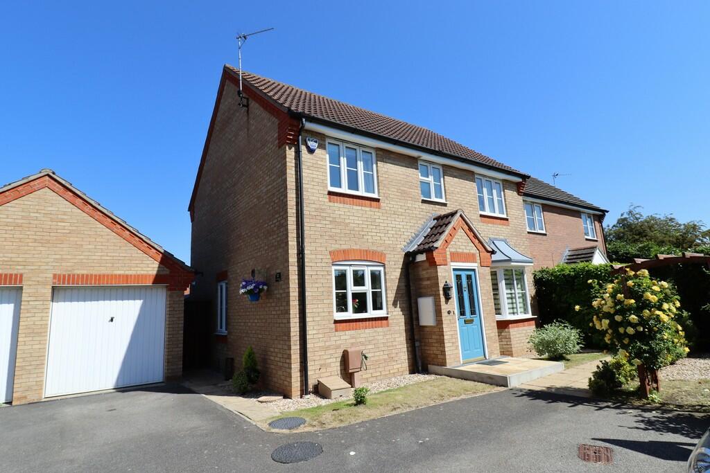 4 bedroom detached house for sale in The Brambles, Market Rasen, LN8