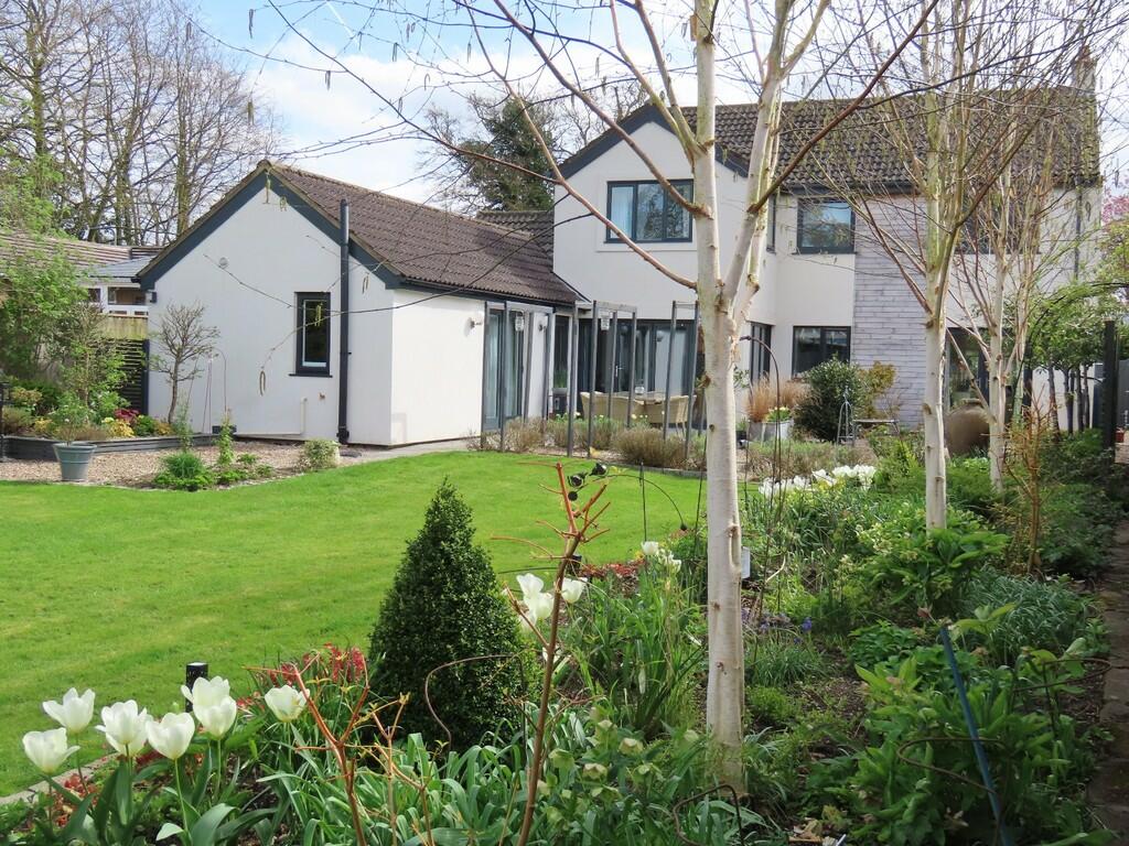 5 bedroom detached house for sale in Louth Road, Binbrook, Market Rasen