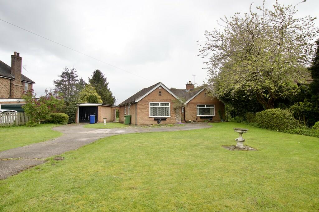3 bedroom detached bungalow for sale in Caistor Road, Market Rasen, LN8