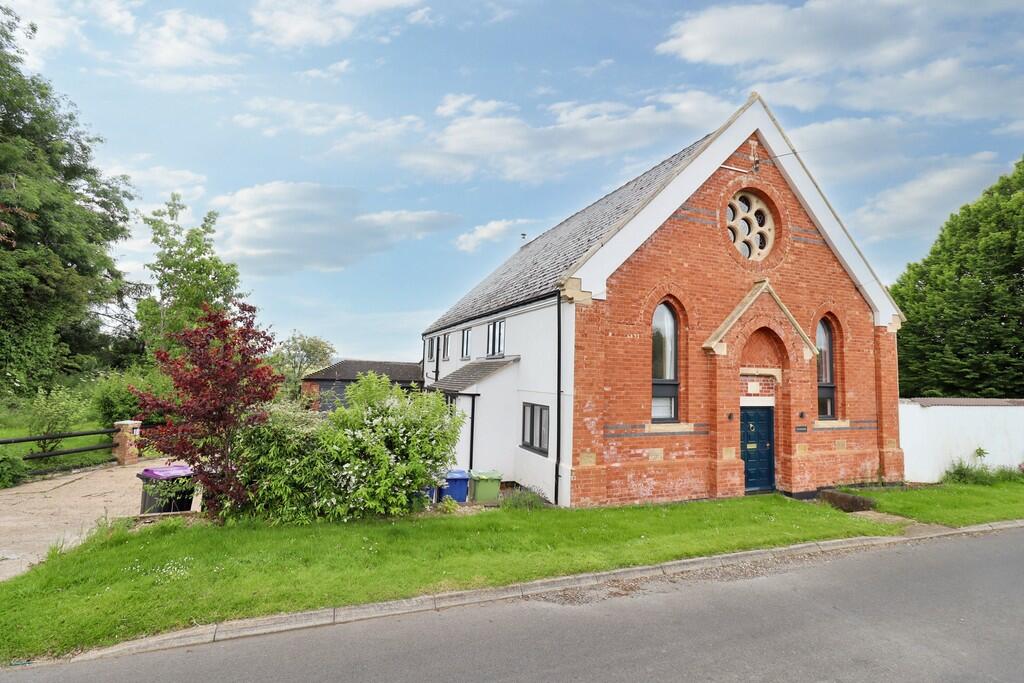 6 bedroom detached house for sale in Kexby Road, Glentworth, DN21