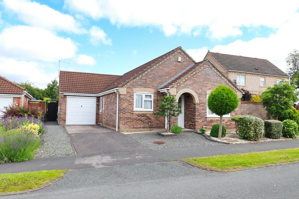 3 bedroom detached bungalow for sale in Holmes Way, Wragby, Market