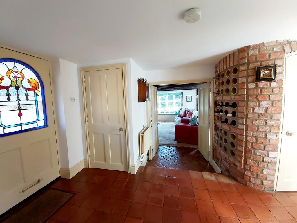 4 bedroom detached house for sale in Low Church Road, Middle Rasen