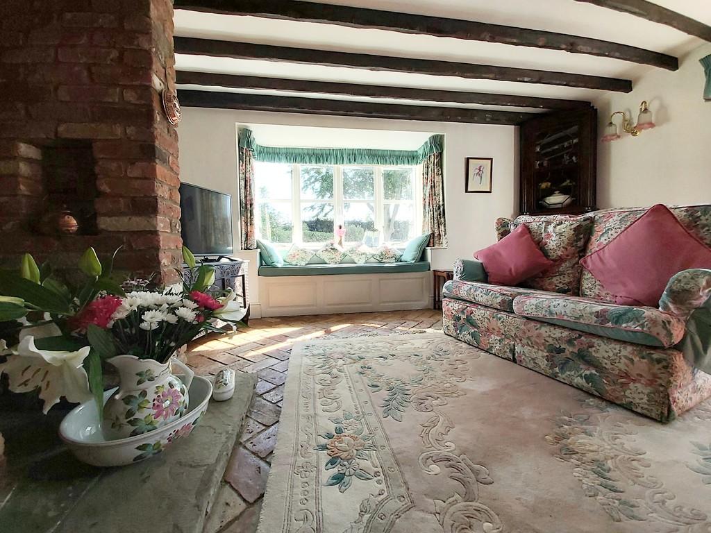 4 bedroom detached house for sale in Low Church Road, Middle Rasen