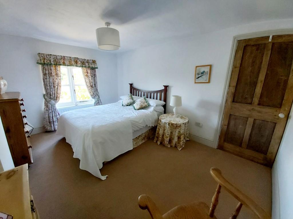 4 bedroom detached house for sale in Low Church Road, Middle Rasen