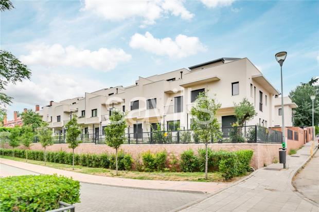 Main image of property: Obra Nueva En Pozuelo de Alarcón, Travesía Hermanos San Román, Pozuelo de Alarcón