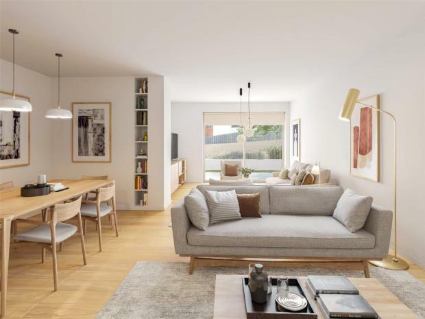 Main image of property: 3 Bedroom Apartment, Vale Do Jamor, Oeiras