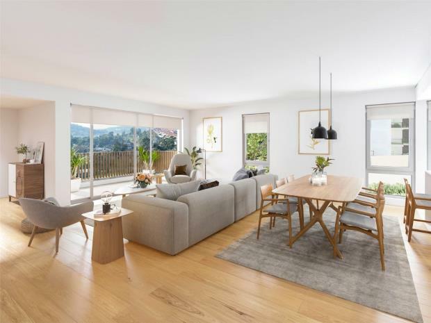 Main image of property: 3 Bedroom Apartment, Vale Do Jamor, Oeiras