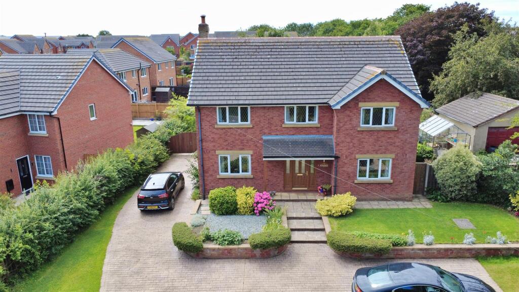 Main image of property: Kinsale, Stricklands Lane, Stalmine, Poulton-Le-Fylde