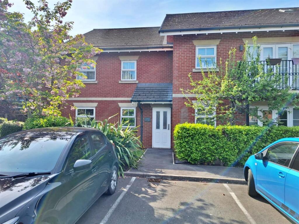 Main image of property: Higher Green, Poulton-Le-Fylde
