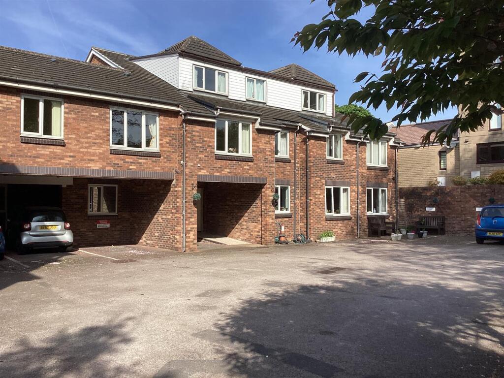 Main image of property: 11 Alexander Court, Chapel Street, Poulton-Le-Fylde