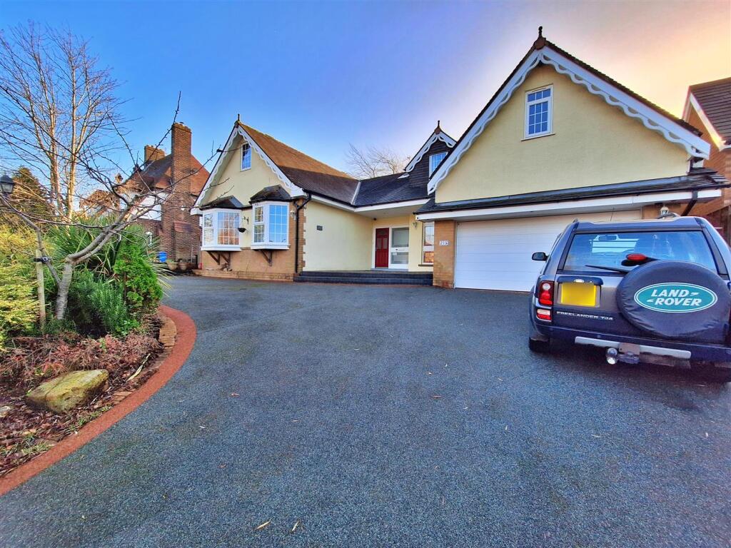 Main image of property: Garstang Road East, Poulton-Le-Fylde