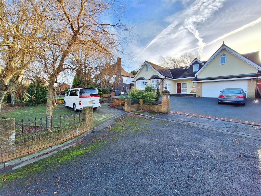 Main image of property: Garstang Road East, Poulton-Le-Fylde