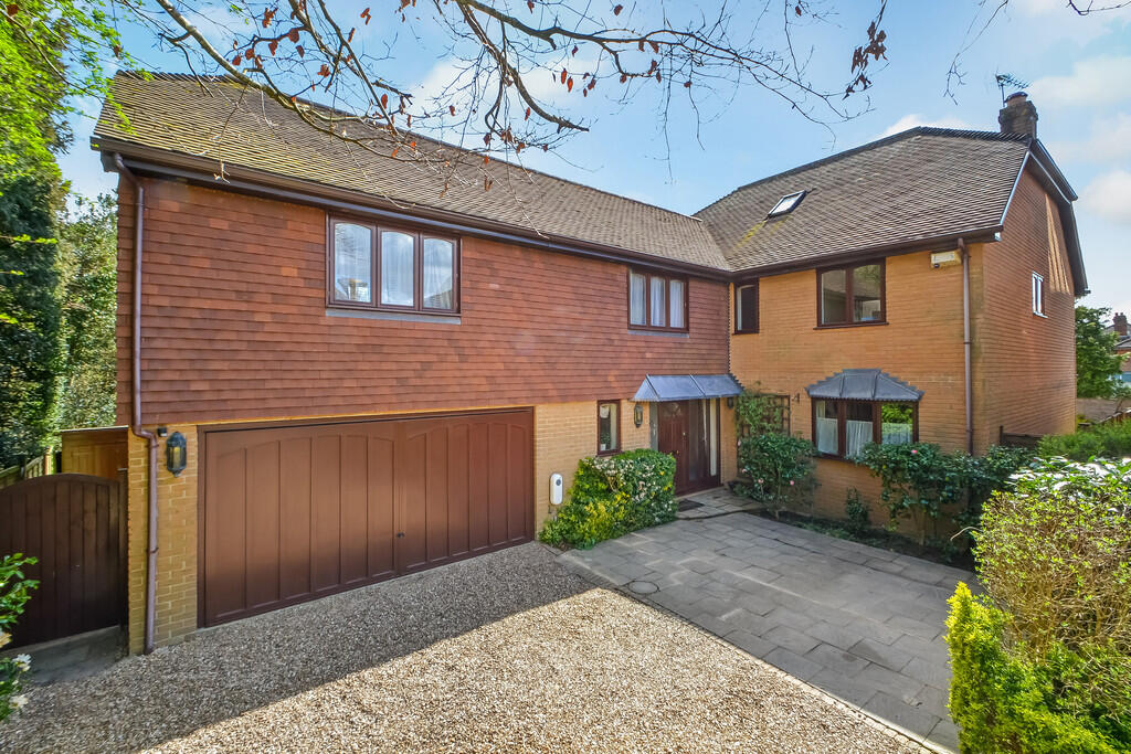 Main image of property: Waterlooville, Hampshire