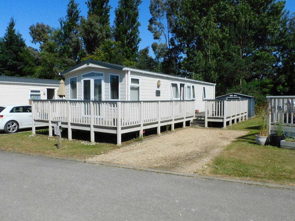 2 bedroom mobile home for sale in Silverhill Holiday Park, Lutton Gowts