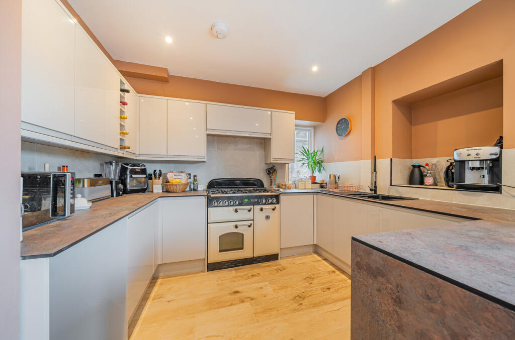 Additional property image - Merriman Road, Street, BA16