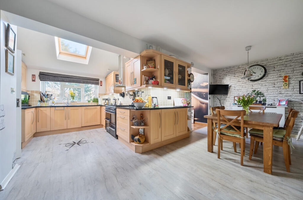 Additional property image - Glanvill Road, Street, BA16