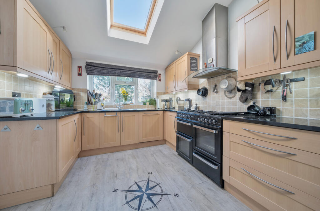 Additional property image - Glanvill Road, Street, BA16