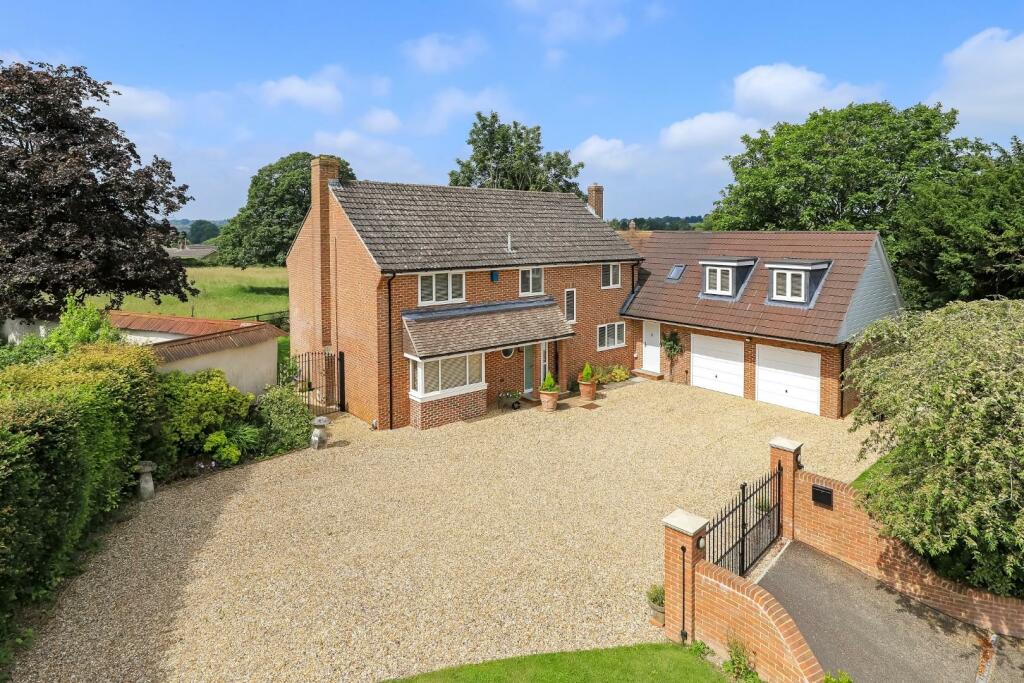 5 bedroom detached house for sale in Hurdcott Lane, Winterbourne Earls, SP4
