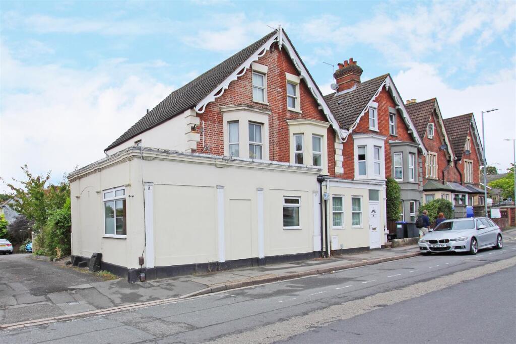 Main image of property: Estcourt Road, Salisbury