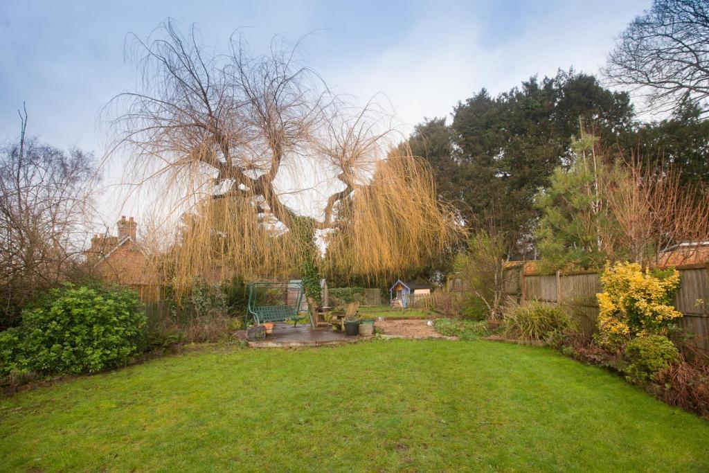 4 bedroom terraced house for sale in The Green, Laverstock, SP1