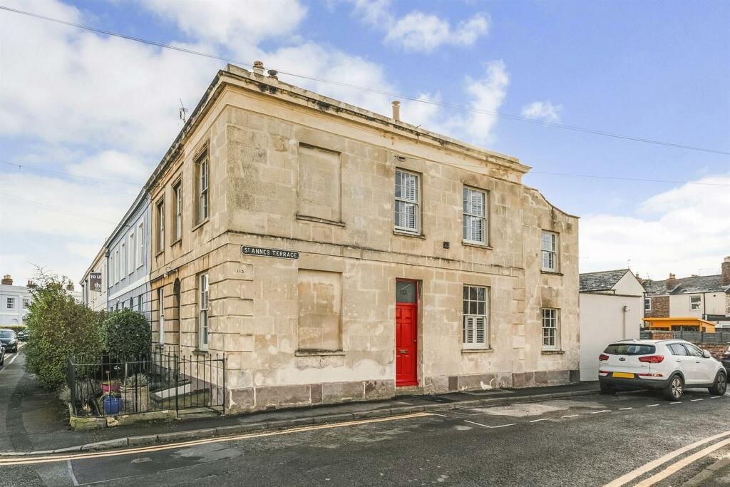 3 bedroom house for sale in Fairview Road, Cheltenham, GL52