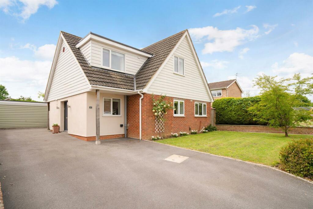 Main image of property: Merestones Close, The Park, Cheltenham