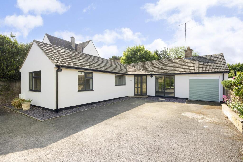 Main image of property: Southam Lane, Southam, Cheltenham