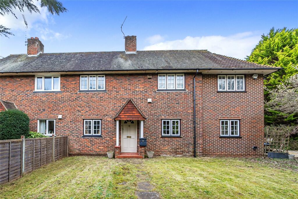4 bedroom semidetached house for sale in Clandon Road, West Clandon