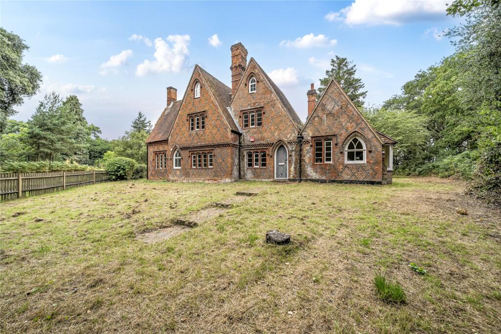 Main image of property: Wisley Lane, Wisley, Surrey, GU23