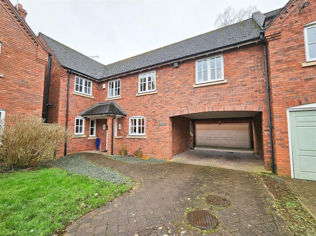 4 bedroom house for sale in Little Bridge, Tutbury, BurtonOnTrent, DE13
