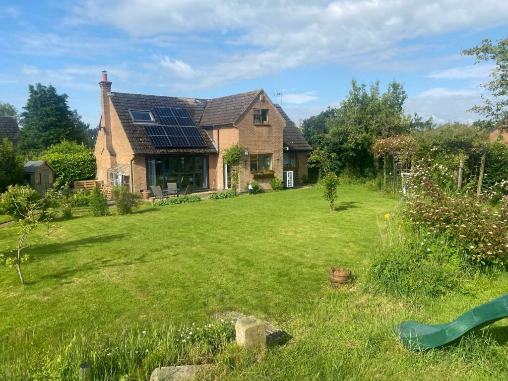 4 bedroom house for sale in Marlpit Lane, SuttonontheHill, Ashbourne